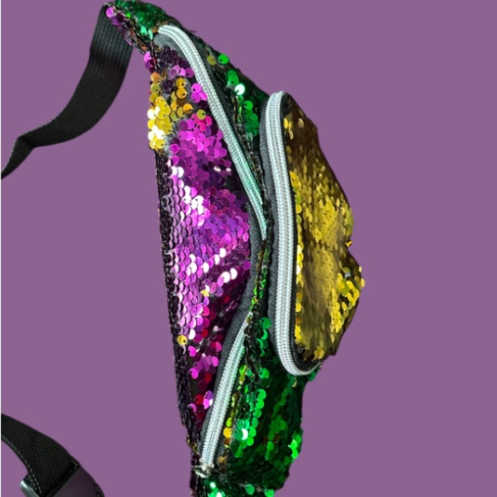 2 Mardi Sequin and Holographic Fanny Packs - Picture 7 of 11